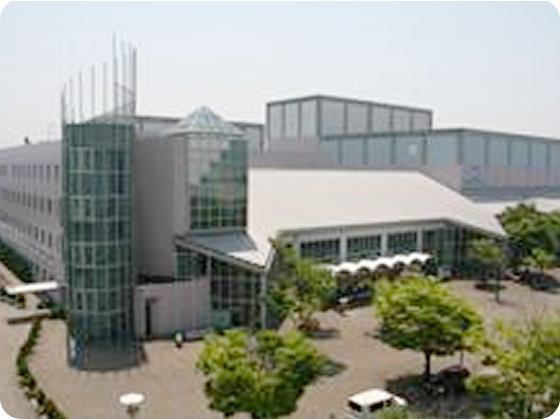 貝塚市民文化会館（コスモシアター）の外観