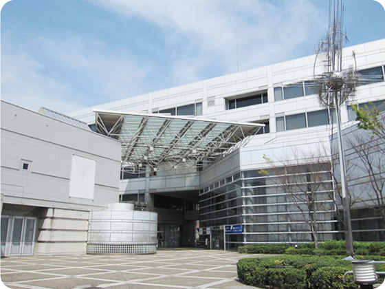 堺市産業振興センターの外観
